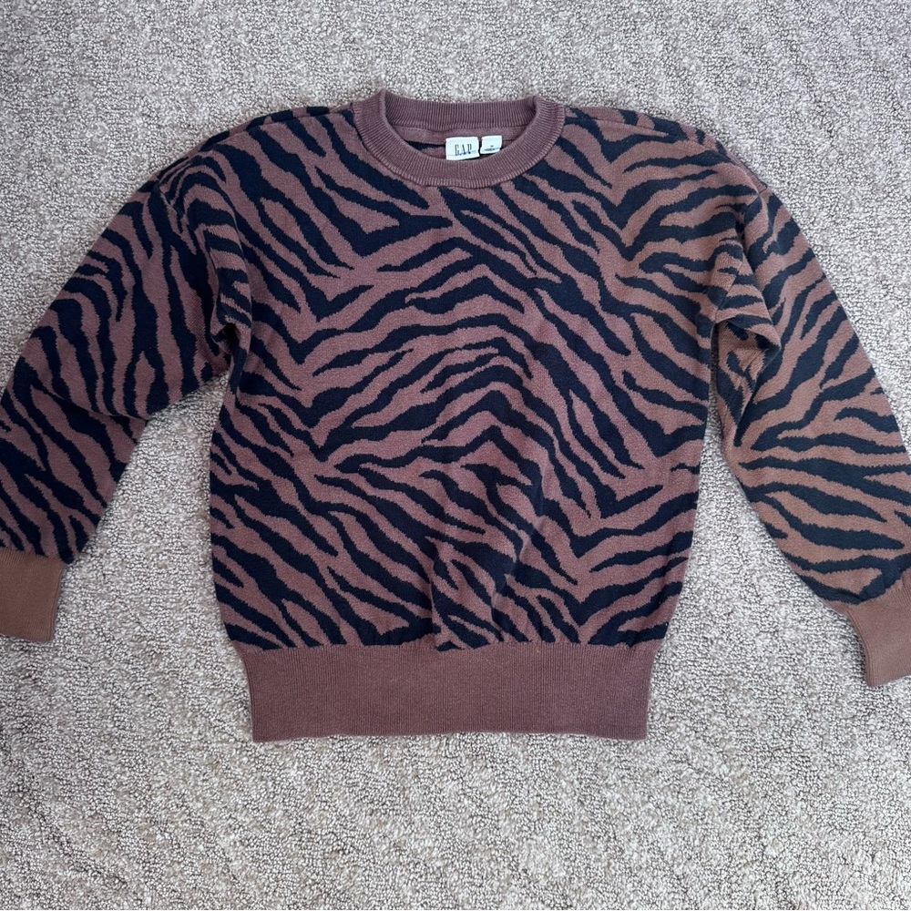Gap Kids Girls print crewneck sweater Size M (8-9) Brown Zebra